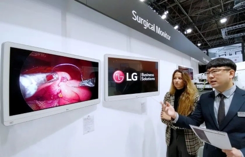 LG推出旗下首款27英寸4K MiniLED医疗显示器(图1) 1668569699_40475.jpg